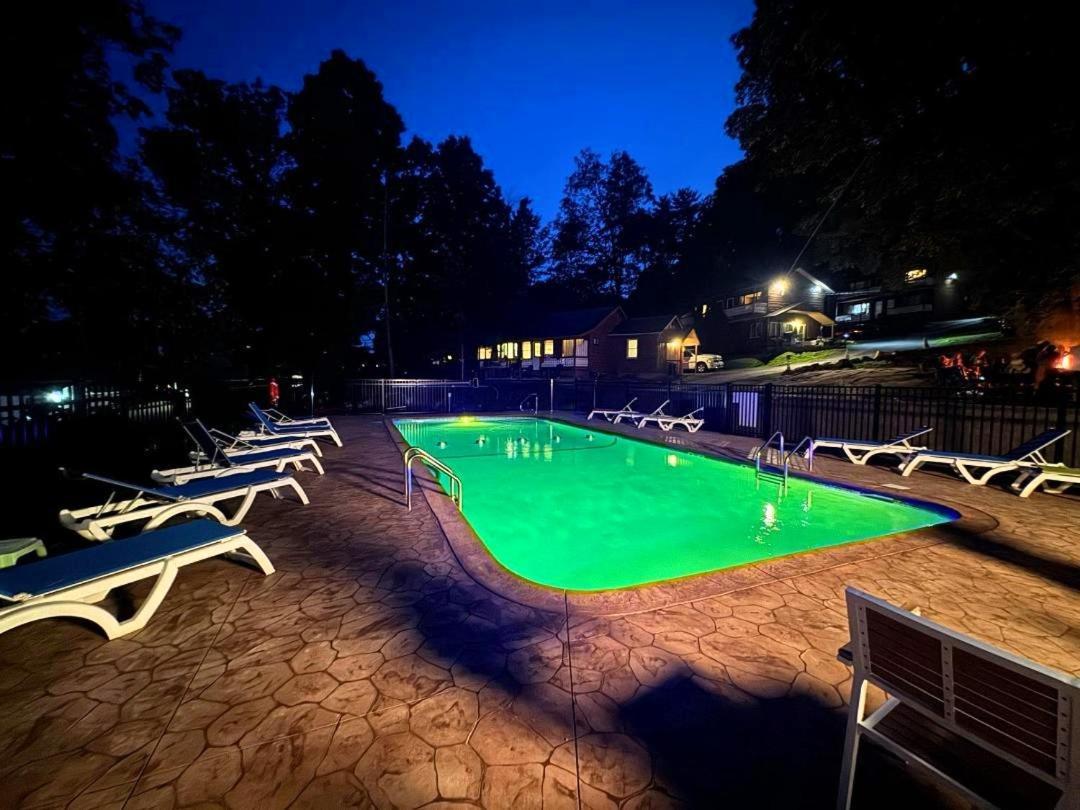 Boulders Resort Lake George Exterior foto